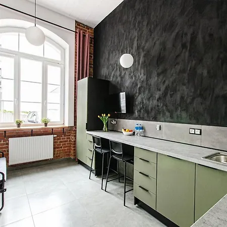 4a Loft *